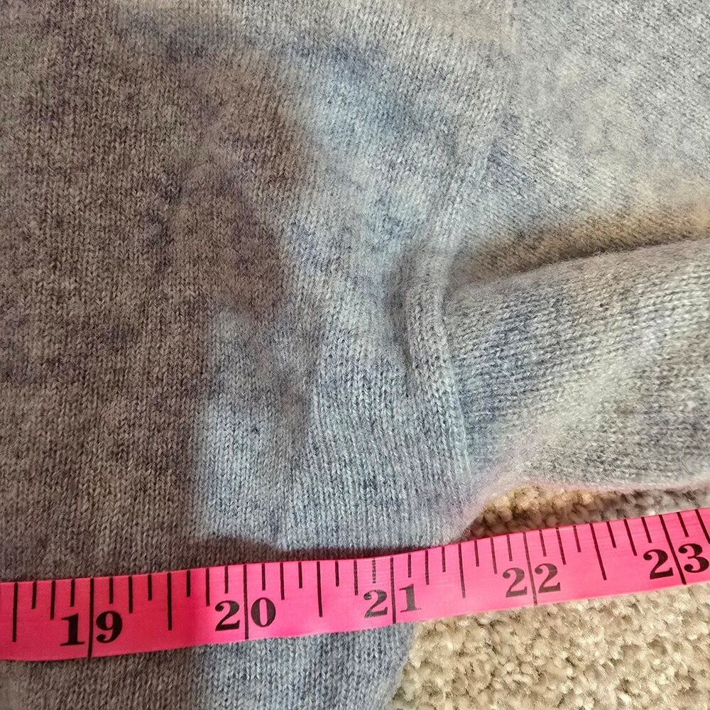 Tahari 100% Cashmere crewneck sweater with pockets - Picture 10 of 11